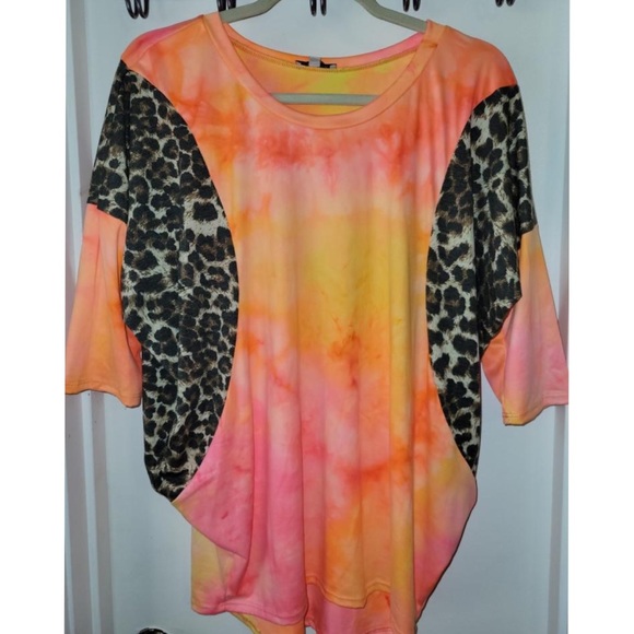 NWOT White Birch Tie Dye Dohlman Top - Picture 1 of 3